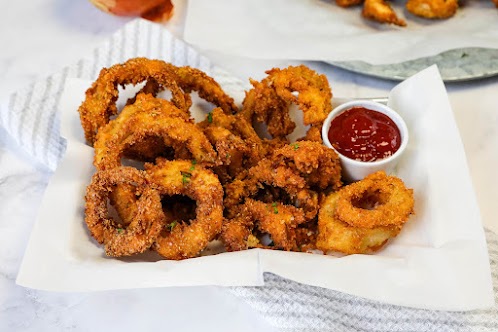 Old-Fashioned Fried Onion Rings