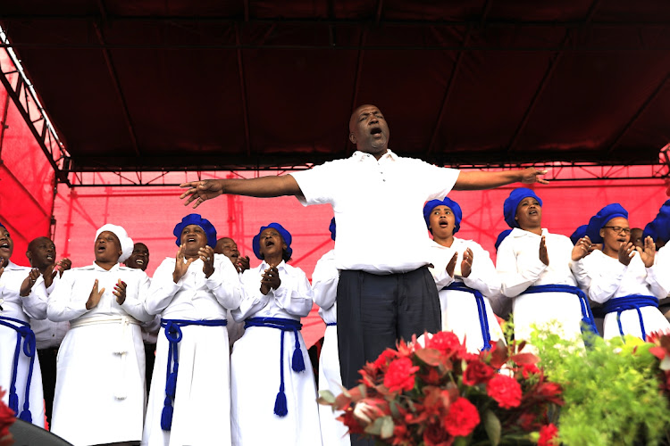 A local Emfuleni choir sang to EFF party supporters near the Dlomo Dam before Julius Malema addressed the crowd.