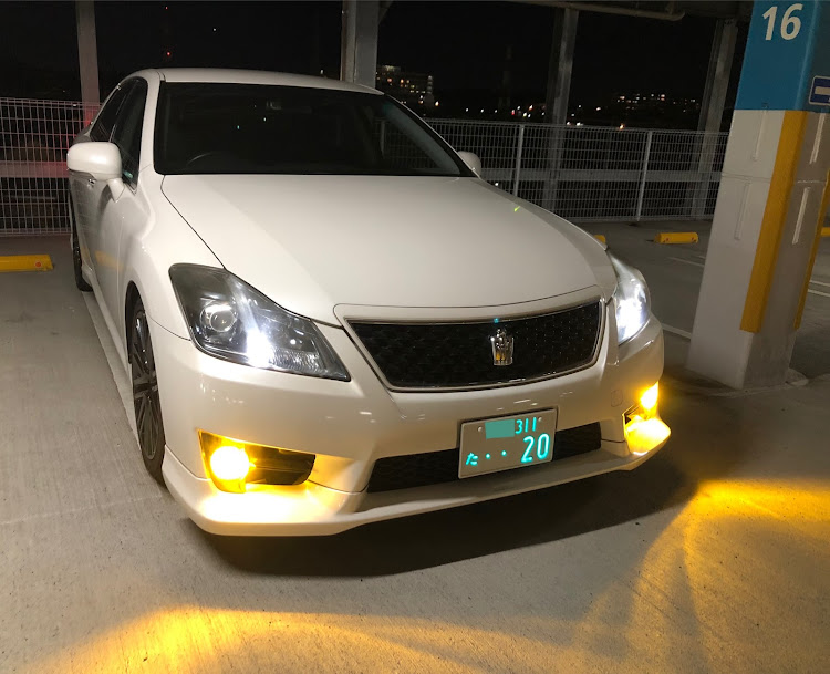 クラウンアスリートの純正＋α・純正style・純正アルミホイール流用・純正TRDフロントスポイラーに関するカスタム事例の投稿画像2枚目