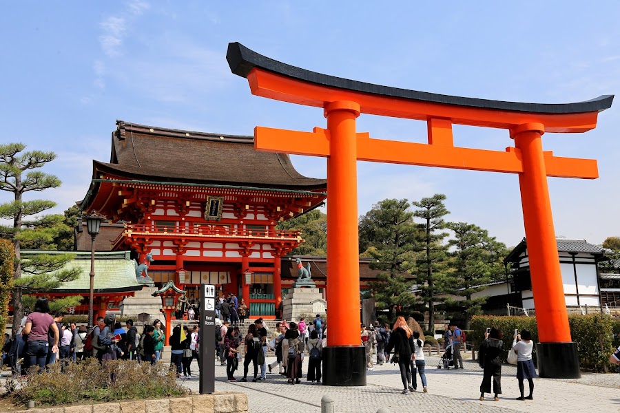 Kioto, Świątynia Fushimi Inari-taisha