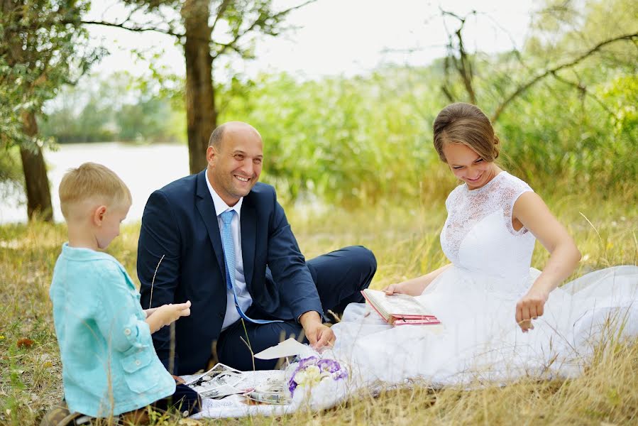 Fotografo di matrimoni Elena Feli (lella). Foto del 21 ottobre 2014