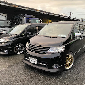 セレナ C25型