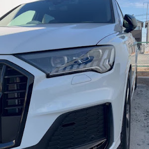 S Q7