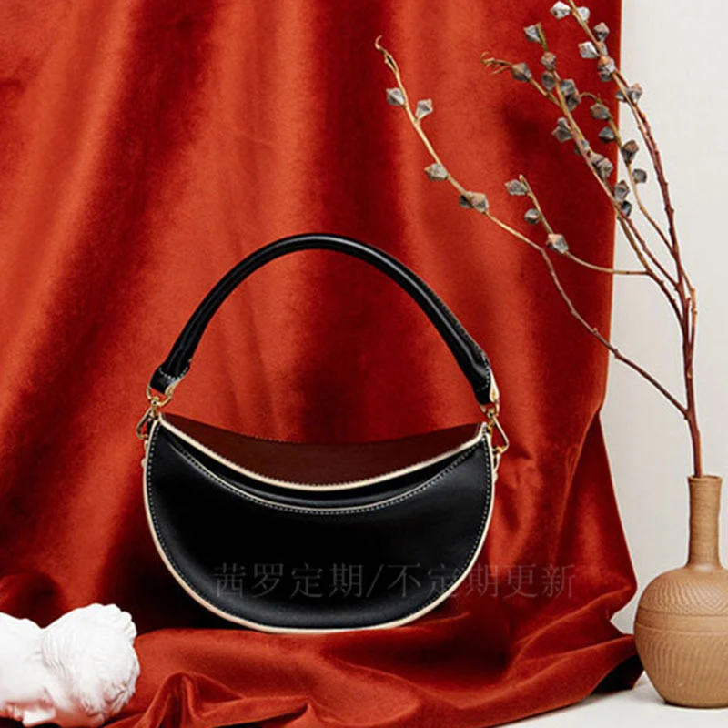 Sac bandoulière personnalisé, à porter sur une seule épaule, s'accordant avec toutes vos tenues. Pratique et élégant, pour transporter vos essentiels avec style.