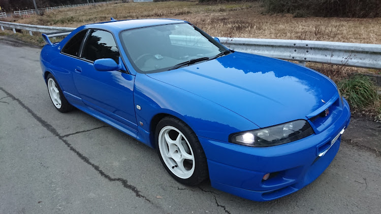 スカイライン GT-Rのホイール交換・斜め前・ドライブに関するカスタム事例の投稿画像1枚目