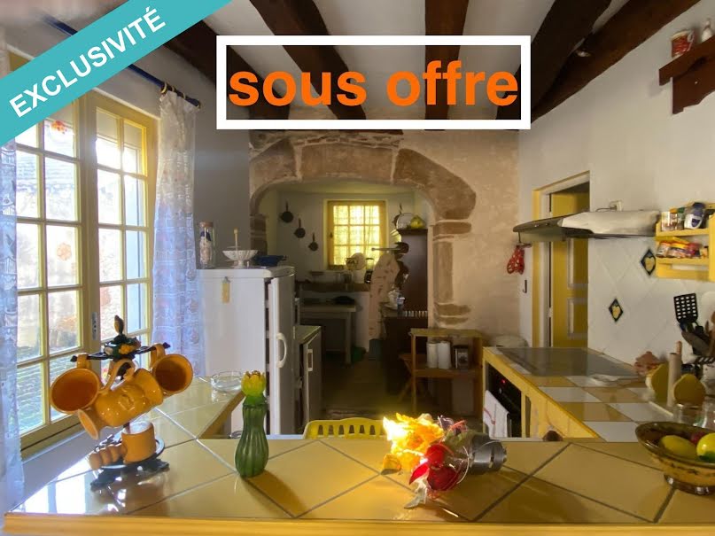 Vente maison 6 pièces 203 m² à Figeac (46100), 100 000 €