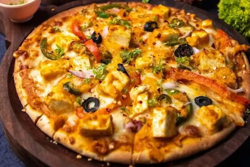 Peri Peri Paneer Overloaded Pizza