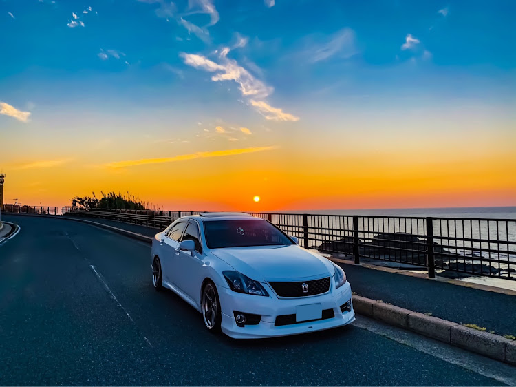 クラウンアスリートのドライブ・海と愛車・オーシャンビュー・車検仕様！に関するカスタム事例の投稿画像1枚目