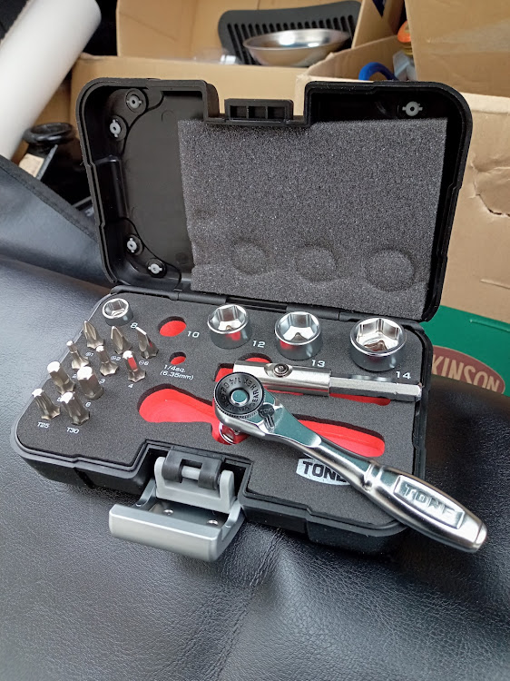 ヴィッツの#LMG・fcl.・LEDウインカー・DIY・TONEツールに関するカスタム事例の投稿画像4枚目