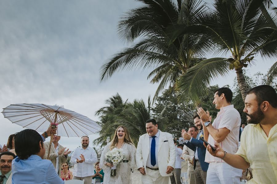 Fotógrafo de casamento Christian Macias (christianmacias). Foto de 3 de fevereiro 2017