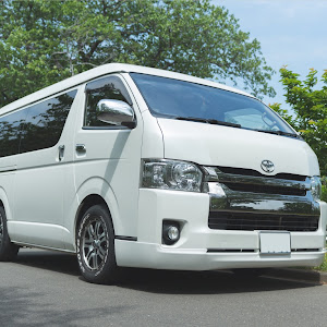 ハイエースバン KDH211K
