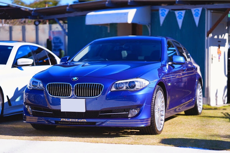 D5のオフ会お疲れ様でした・愛車お披露目・ホットドッグ・アルピナブルーに関するカスタム事例の投稿画像1枚目