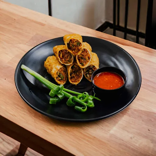 Chicken Kurkure Spring Roll [6 Pieces]