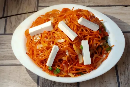 Paneer Chilli Garlic Noodles