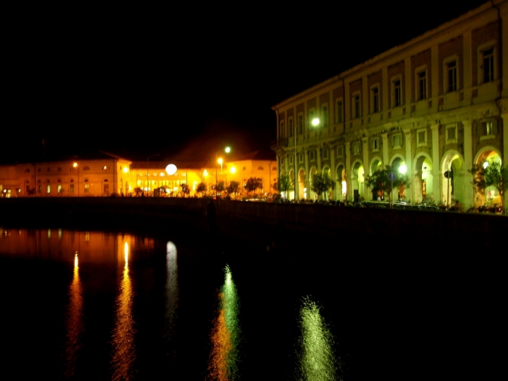 Lungo fiume e Portici di bonzino