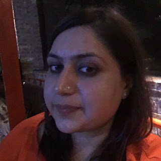 Roshni Gaba at Radio Bar, Khar,  photos