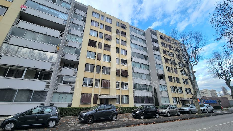 Vente appartement 4 pièces 78 m² à Valence (26000), 115 000 €