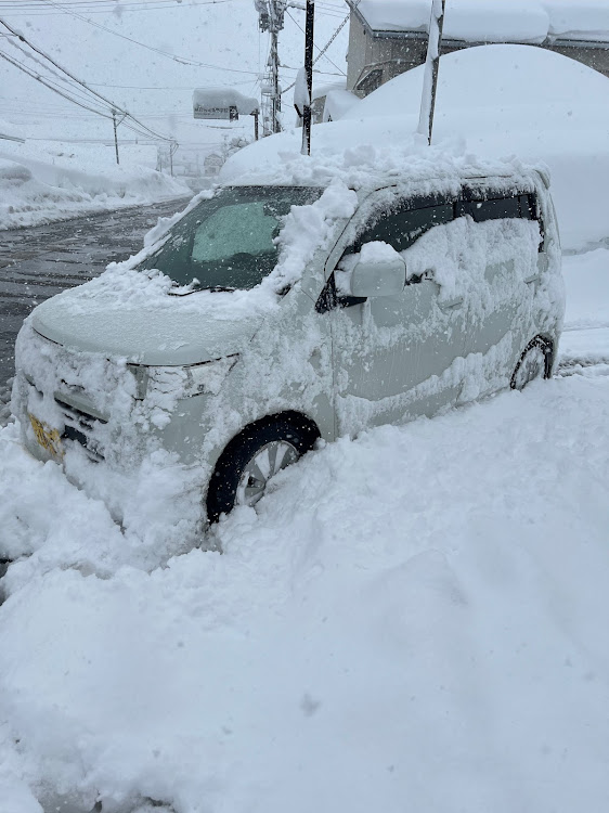 ワゴンRスティングレーのワゴンRスティングレー・大雪警報・スタックに関するカスタム事例の投稿画像1枚目