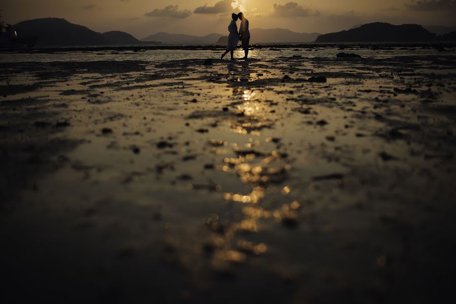 Fotografer pernikahan Chaloem Loysamut (mojito). Foto tanggal 26 Maret 2019