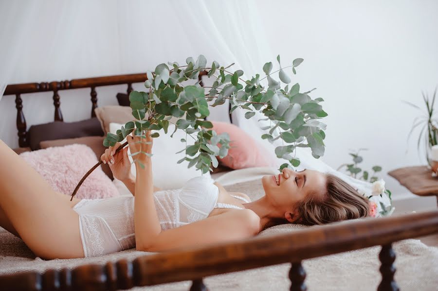 Fotografo di matrimoni Irina Zakharkina (carol). Foto del 19 settembre 2017