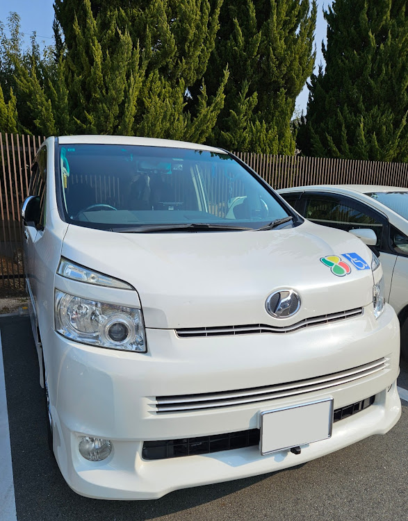ヴォクシーの子供の病院・代車を借りて・頭文字D・タペットカバー パッキン交換・長い間お疲れ様に関するカスタム事例の投稿画像6枚目
