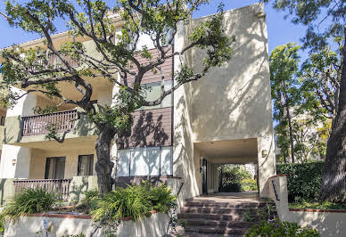 Apartment with pool 2