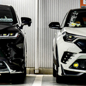 C-HR NGX50