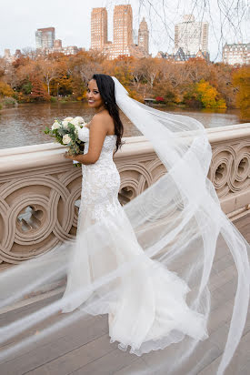 Fotógrafo de casamento Olga Roskina (fotozaz). Foto de 18 de abril 2022