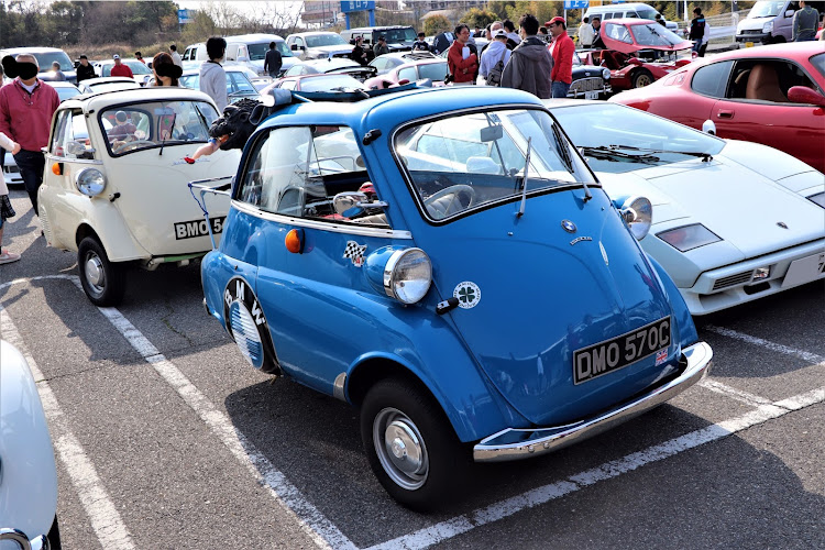 WRX STIの一眼修行の旅・オートプラネット名古屋 〜Cars&Coffee〜・写真を忘れがちw・次のタイヤどうしよう・大胆予想車種IS?に関するカスタム事例の投稿画像2枚目