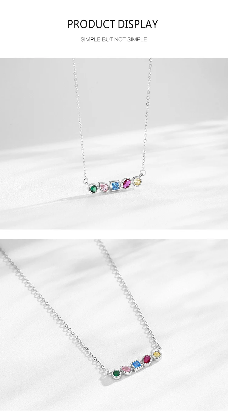 Title 7, Collier et boucles doreilles carrés en argent ...