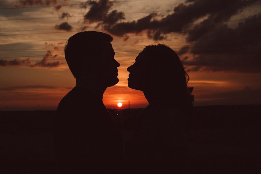 Photographe de mariage Yuliya Apetenok (apetenokwed). Photo du 25 juin 2020