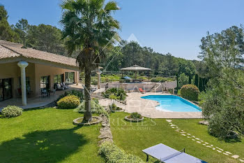 villa à Mougins (06)