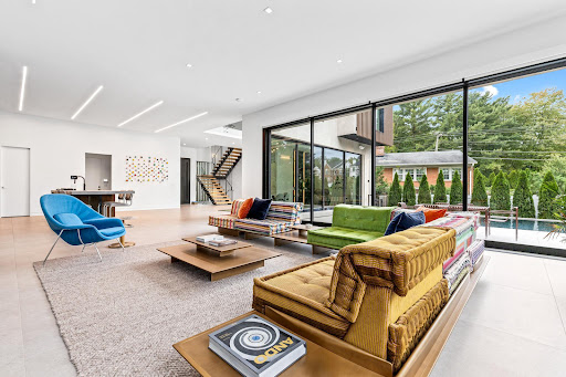 Property purchase in McLean (United States)