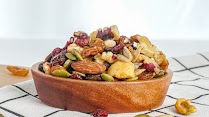 Trail Mix Hạt & Trái Cây Khô Vị Mật Ong