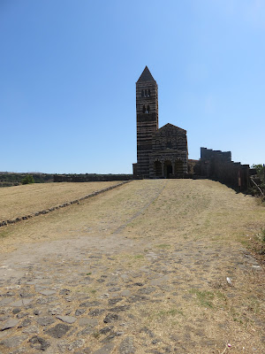 la cattedrale in campagna di mariellaturlon