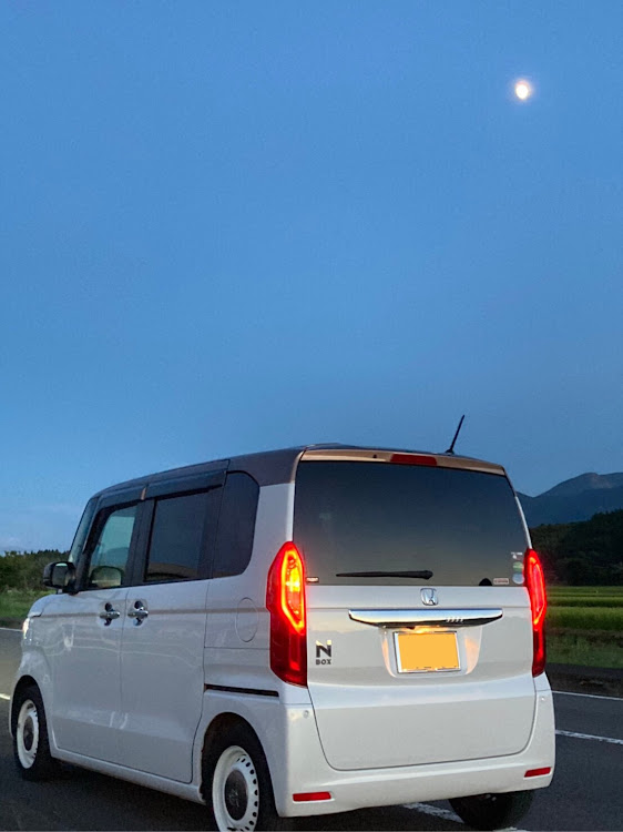 Nボックスの田元神社・風鈴回廊・ドライブ・月とコラボに関するカスタム事例の投稿画像1枚目