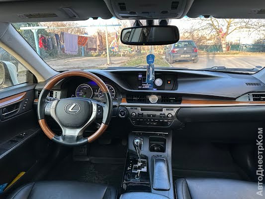 продам авто Lexus ES 300  фото 4