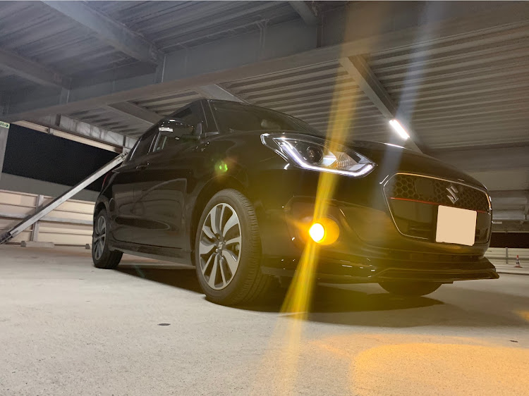 スイフトの無加工スマホ撮り・立体駐車場・スイフト・スイフトRSに関するカスタム事例の投稿画像2枚目