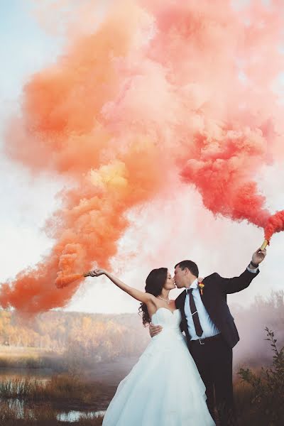 Fotógrafo de casamento Vladimir Rachinskiy (vrach). Foto de 1 de outubro 2015