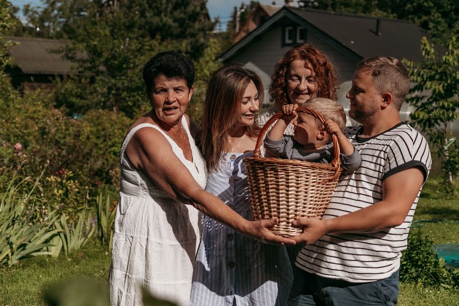 Fotógrafo de bodas Lyubov Pogodina (armastus). Foto del 11 de septiembre 2023