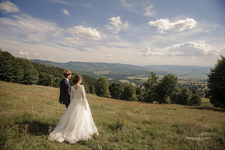 Fotografo di matrimoni Danut Trandafir (danut). Foto del 25 settembre 2018