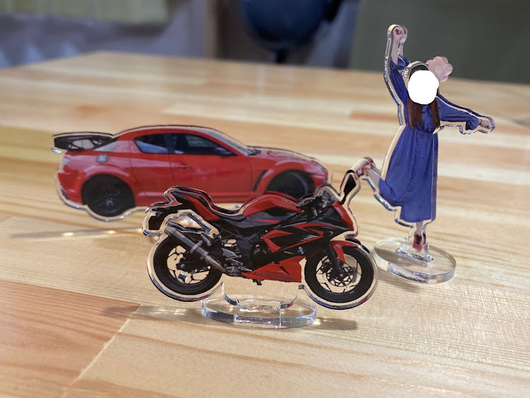 RX-8の赤い車・ロータリー・富山・オリジナルグッズに関するカスタム事例の投稿画像4枚目