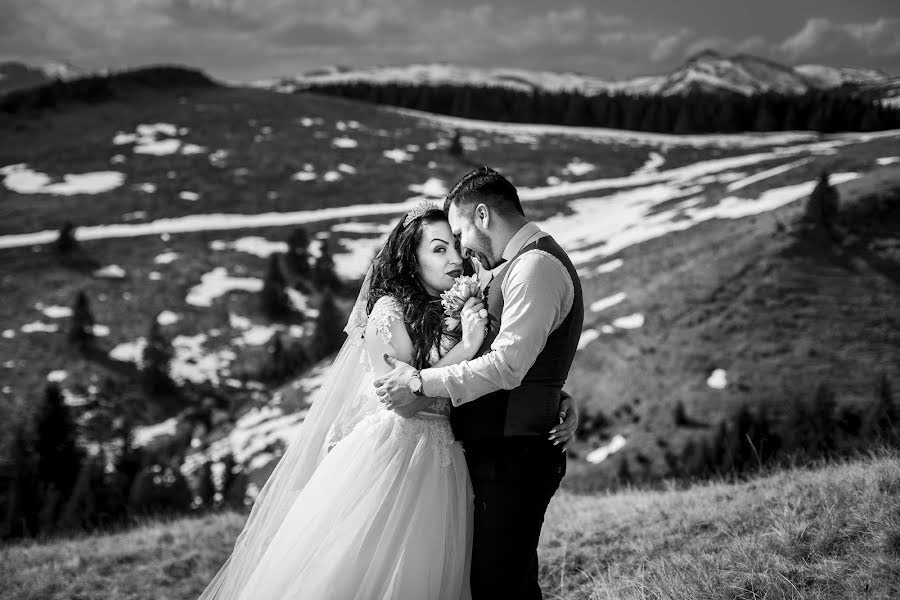 Wedding photographer Ciprian Grigorescu (cipriangrigores). Photo of 18 April 2018