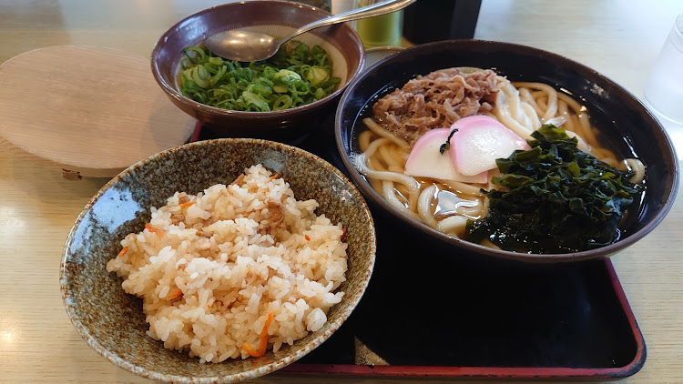 超兄貴さんが投稿したNV200・うどん屋どんどん・おいでませ山口へに関するカスタム事例の投稿画像2枚目