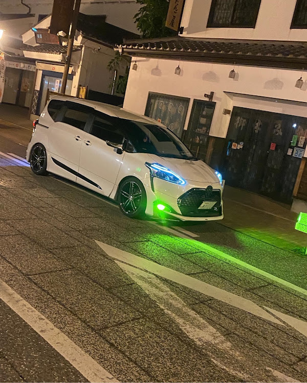 シエンタのシエンタ170・TOYOTA・表参道に関するカスタム事例の投稿画像1枚目