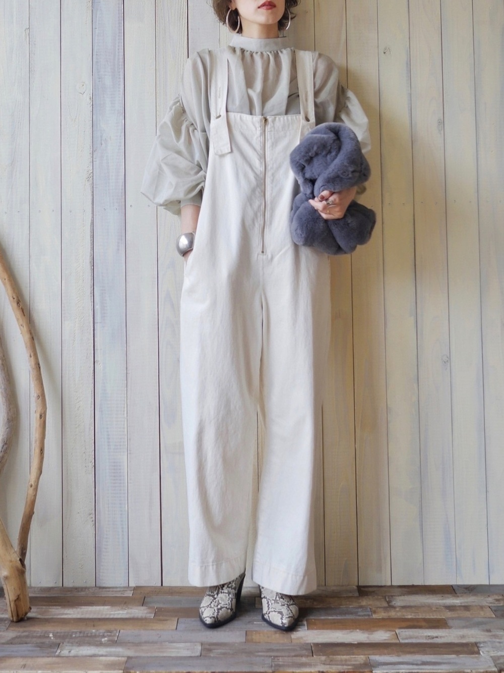 低身長さんもぽっちゃりさんもまとめてレスキュー 注目の 白サロペット 着こなしテク6選 Trill トリル
