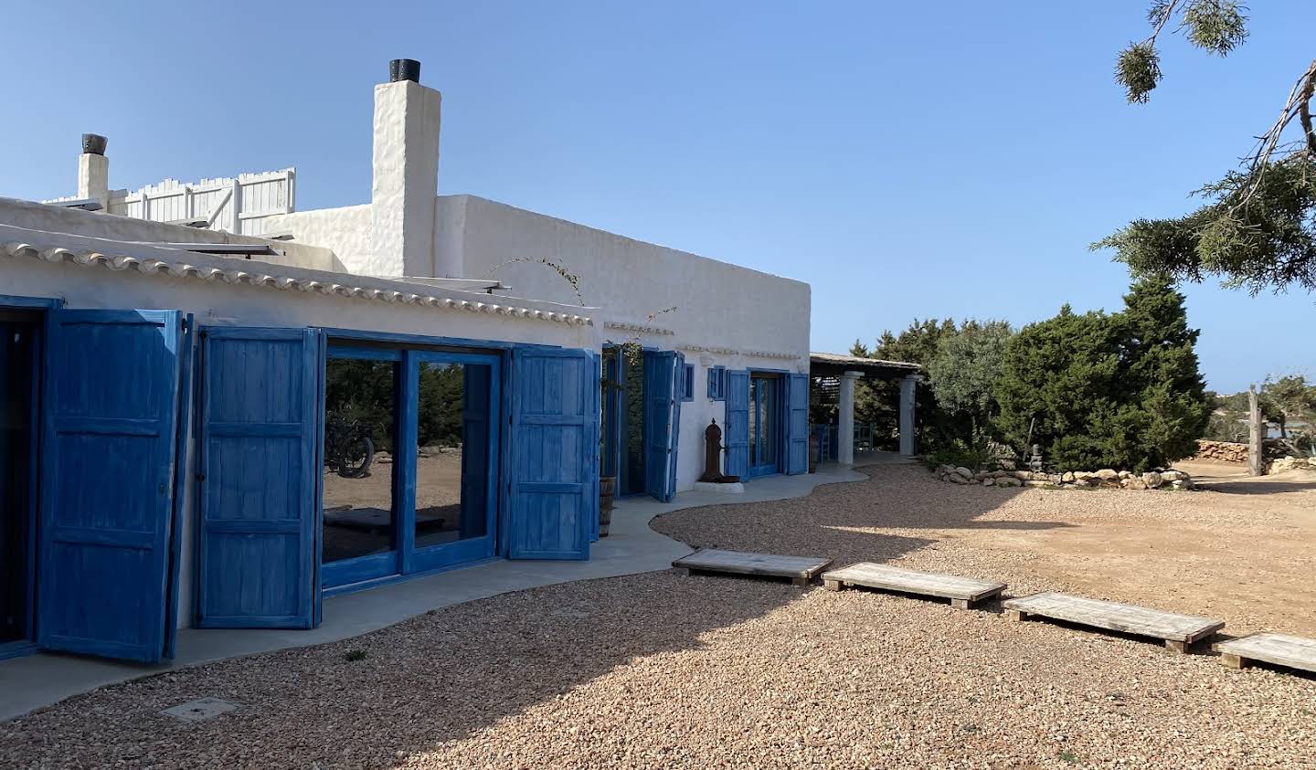 House with terrace Formentera