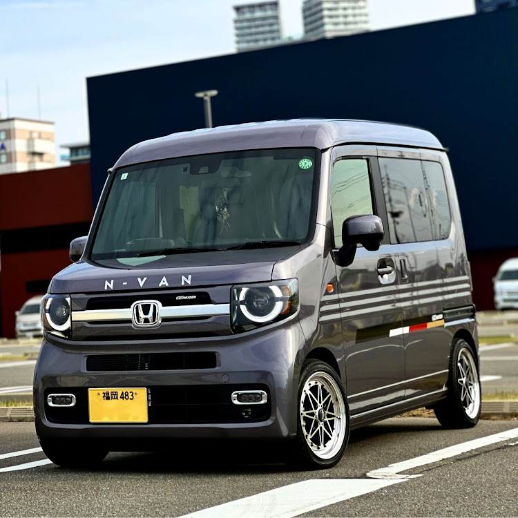 N-VANの久しぶりにエンジンかけました・結構速いよ(気持ちだけ)・実はDOHC4バルブターボに関するカスタム事例の投稿画像1枚目