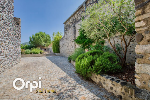 House with pool and terrace 5