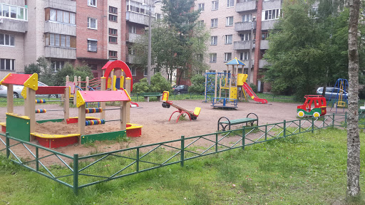 Детская Площадка Шахматова